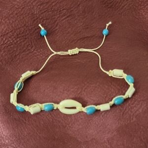 Beaded Shell Bracelet - Cream and Blue
